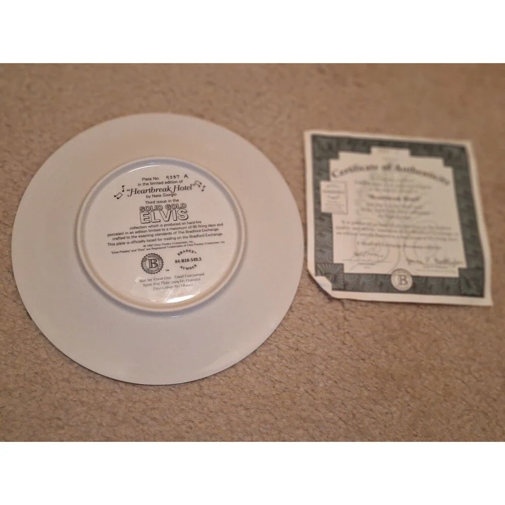 BRADFORD EXCHANGE Delphi Heartbrek Hotel Elvis Presley Plate 1992 Collectible